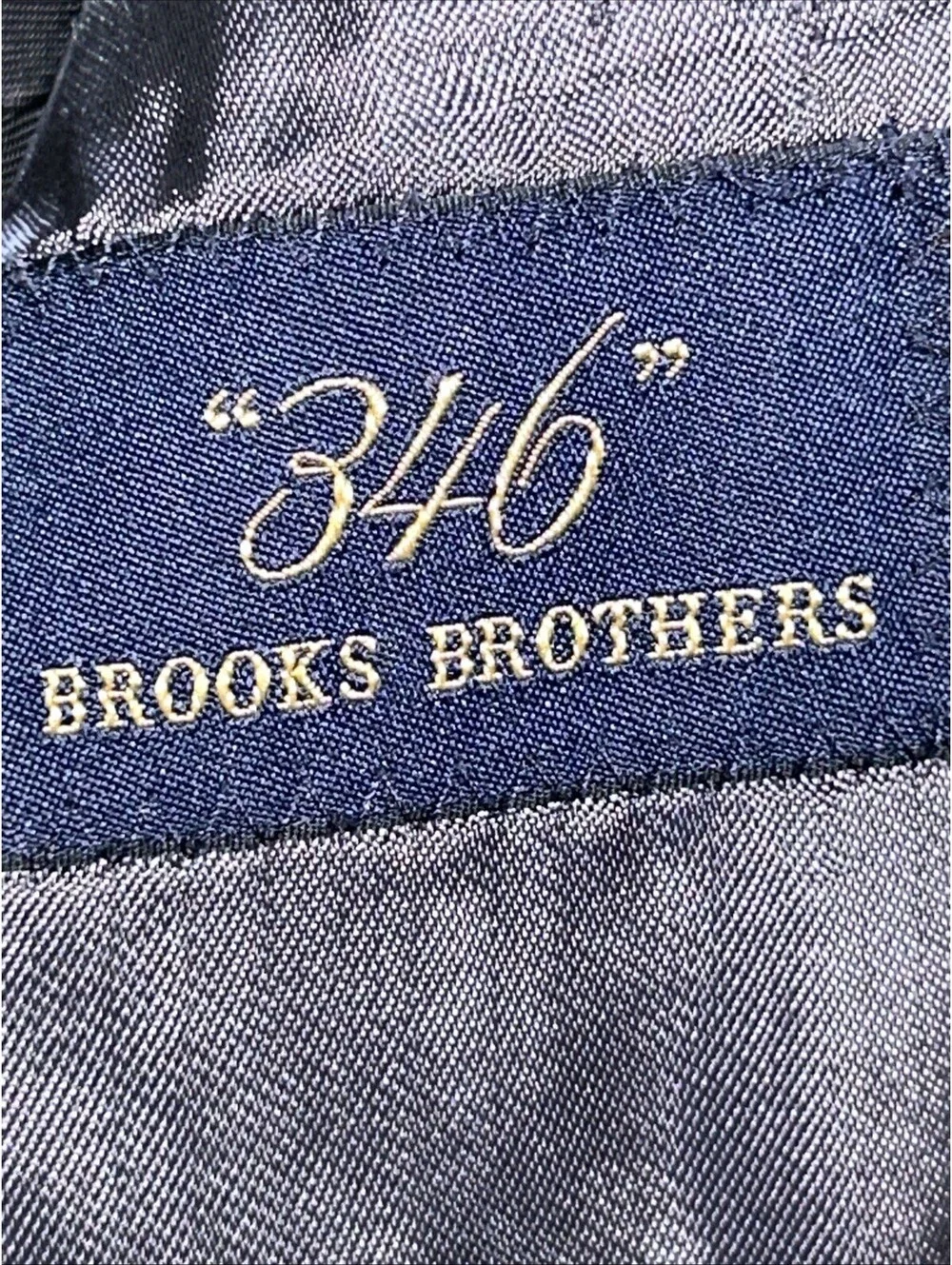 Vintage Brooks Brother 346 Dark Gray Herringbone 44S Men’s Blazer Sports Coat